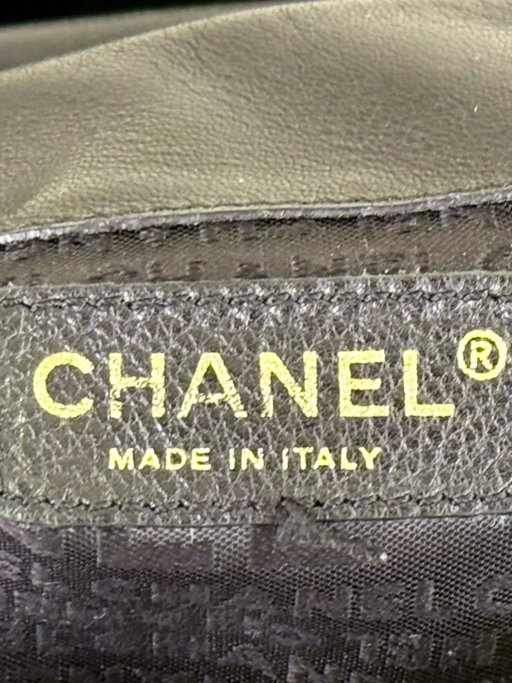 CHANEL CC LOGO BUCKET BAG IN BLACK LAMBSKIN LEATHER